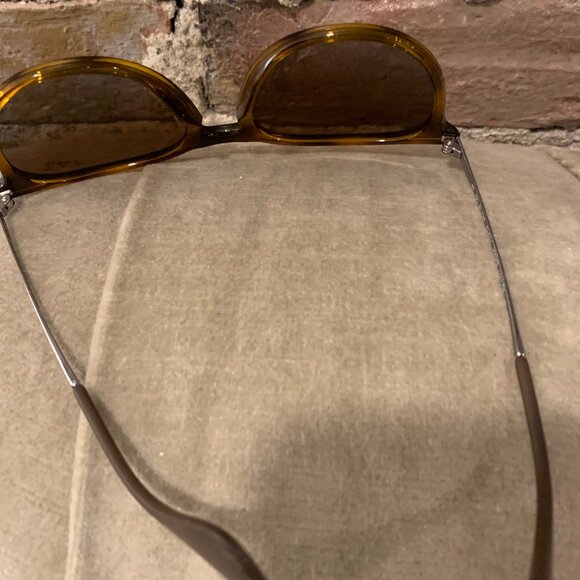 Ray-Ban~ (Retail:  $197) Erika Sunglasses <P> main image 14